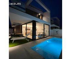Villa de Lujo en Venta en Torre de la Horadada, Alicante