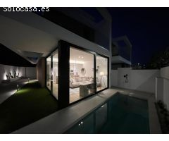 Villa de Lujo en Venta en Torre de la Horadada, Alicante