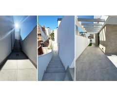 Villa de Lujo en Venta en Villamartín, Alicante