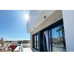 Villa de Lujo en Venta en Villamartín, Alicante