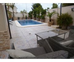 Chalet en Venta en Playa Flamenca, Alicante