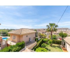 Chalet en Venta en Punta Prima, Alicante