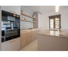 Villa de Lujo en Venta en Playa Flamenca, Alicante