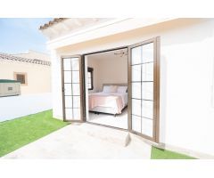 Villa de Lujo en Venta en Playa Flamenca, Alicante