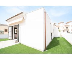 Villa de Lujo en Venta en Playa Flamenca, Alicante