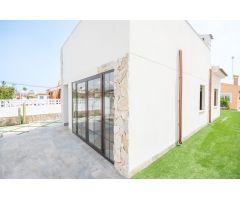 Villa de Lujo en Venta en Playa Flamenca, Alicante