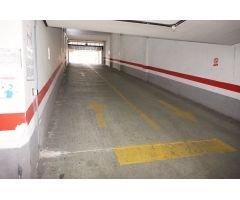 PLAZA DE APARCAMIENTO Y TRASTERO ZONA COLEGIO LUIS VIVES -AVENIDAS!!!
