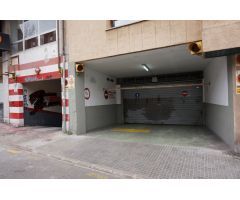 PLAZA DE APARCAMIENTO Y TRASTERO ZONA COLEGIO LUIS VIVES -AVENIDAS!!!