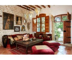 Villa de lijo en edificio historico de Muchamiel
