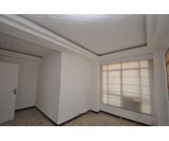 Apartamento en Venta en Pinoso, Alicante