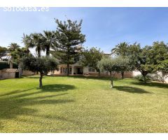 Villa en Venta en Cabo Roig, Alicante
