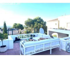 Villa en Venta en San Miguel de Salinas, Alicante