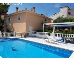 Villa en Venta en Almoradí, Alicante