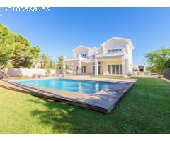 Villa en Venta en Cabo Roig, Alicante