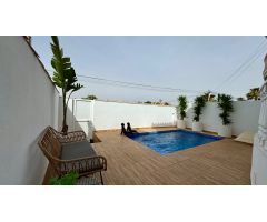 Villa en Venta en San Miguel de Salinas, Alicante