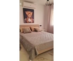 Fantástica villa completamente reformada con piscina privada y apartamento independiente.