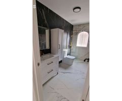 Fantástica villa completamente reformada con piscina privada y apartamento independiente.