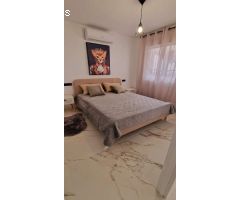 Fantástica villa completamente reformada con piscina privada y apartamento independiente.