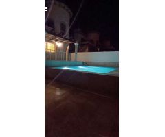 Fantástica villa completamente reformada con piscina privada y apartamento independiente.