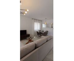 Fantástica villa completamente reformada con piscina privada y apartamento independiente.