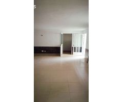 Fantástica villa completamente reformada con piscina privada y apartamento independiente.