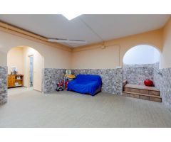 ¡Gran oferta! Amplia villa con piscina privada en Los Dolses/La Zenia.