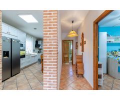 ¡Gran oferta! Amplia villa con piscina privada en Los Dolses/La Zenia.