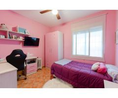 ¡Gran oferta! Amplia villa con piscina privada en Los Dolses/La Zenia.