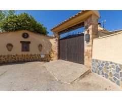¡Gran oferta! Amplia villa con piscina privada en Los Dolses/La Zenia.
