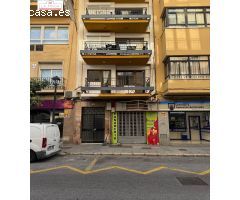 Local Comercial en Plena calle Victoria