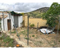 ¡¡PRECIOSA PARCELA CON PISCINA EN VILLANUEVA DEL REY!!
