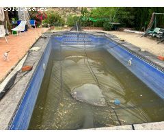 ¡¡PRECIOSA PARCELA CON PISCINA EN VILLANUEVA DEL REY!!