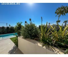 Villa de Lujo en Venta en Algorfa, Alicante