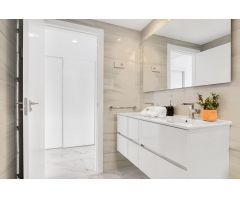 Piso en Venta en Torrevieja, Alicante