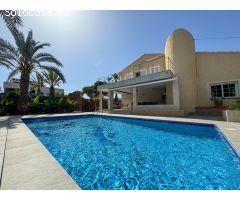 Chalet en Alquiler en Cabo Roig, Alicante
