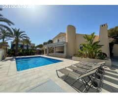 Chalet en Alquiler en Cabo Roig, Alicante