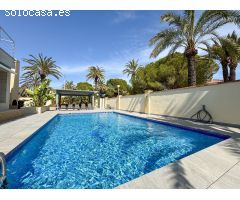 Chalet en Alquiler en Cabo Roig, Alicante