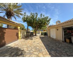 Chalet en Alquiler en Cabo Roig, Alicante