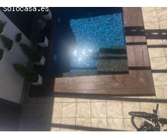 Villa de Lujo en Alquiler en Torre de la Horadada, Alicante