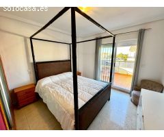 Chalet en Alquiler en Urbanización El Raso, Alicante