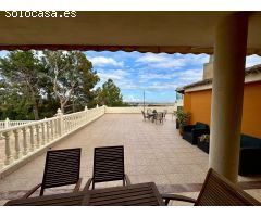 Chalet en Alquiler en Jacarilla, Alicante
