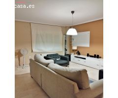 ESTUPENDA CASA DE DOS PLANTAS CON PISCINA Y BUHARDILLA - 215.000€ -