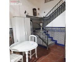 CASA DE DOS PLANTAS EN LA JUDERIA - 350.000€ - NEGOCIABLES