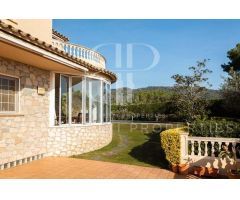 Preciosa casa en venta en Cabrils
