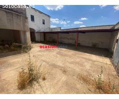 PISO CON GRAN COCHERA A LA VENTA