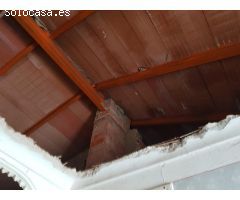 CASA DE 2 PLANTAS EN PLENO CENTRO DE PUEBLONUEVO