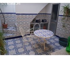CASA DE 2 PLANTAS + TERRAZA EN EL CENTRO DE PUEBLONUEVO