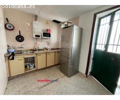 CASA CON TEJADO NUEVO EN LA ZONA DEL CERRO
