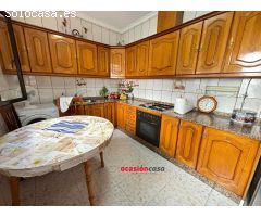 CASA CON TEJADO NUEVO EN EL CENTRO