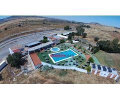 COMPLEJO DE OCIO Y FINCA RÚSTICA A LA VENTA